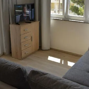 Leon Apartament