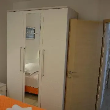 Leon Apartman *