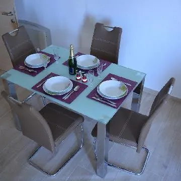 Leon Baška Voda