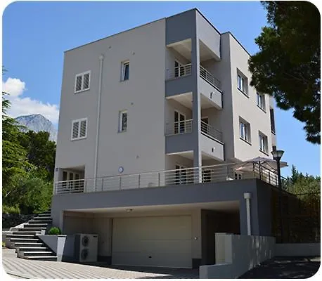 Leon Apartman *